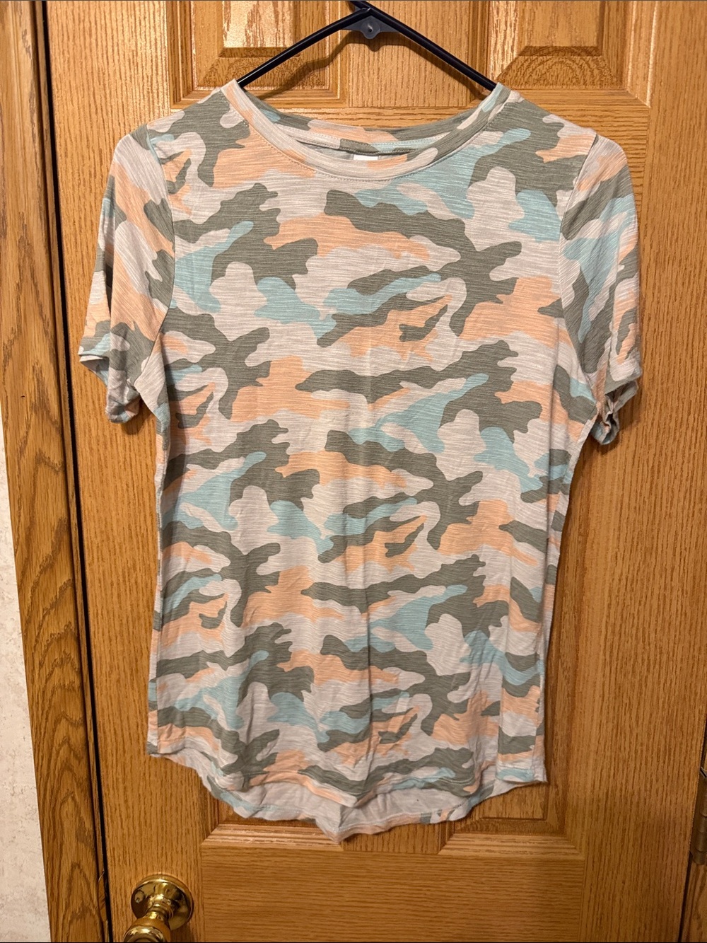 Old Navy Pastel Camo Crewneck Tee in Pink and Mint